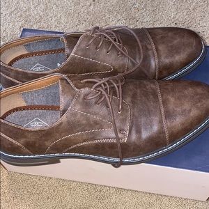 Dress shoes